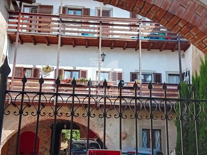 Appartamento quadrilocale in vendita in VIA FANTONI, Centro, Alzano Lombardo