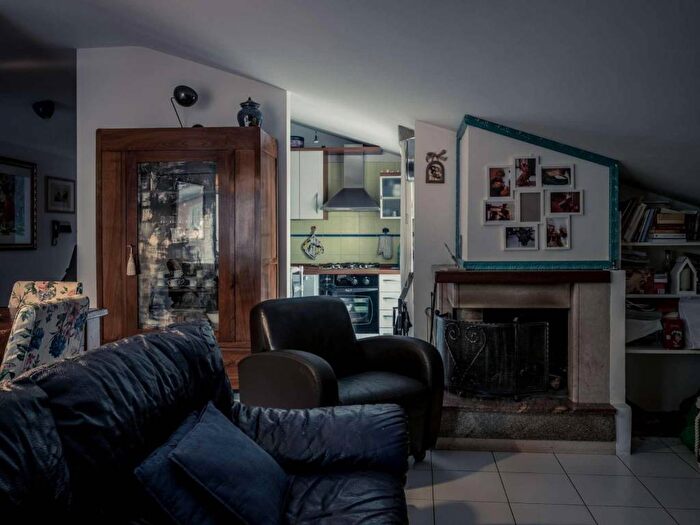 Appartamento quadrilocale in vendita in Via delle Plaje, Centro, Teramo