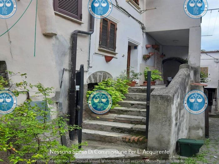 Appartamento trilocale in vendita in Via San Sabino, Centro, Vicovaro