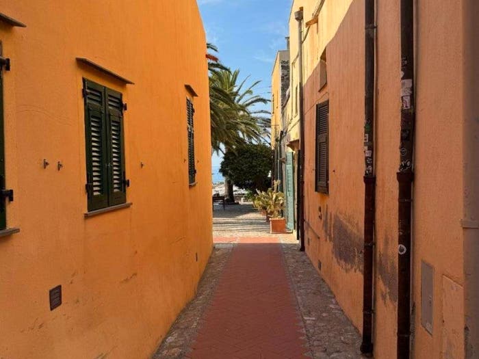 Appartamento quadrilocale in vendita in Via del Capo, Varigotti, Finale Ligure