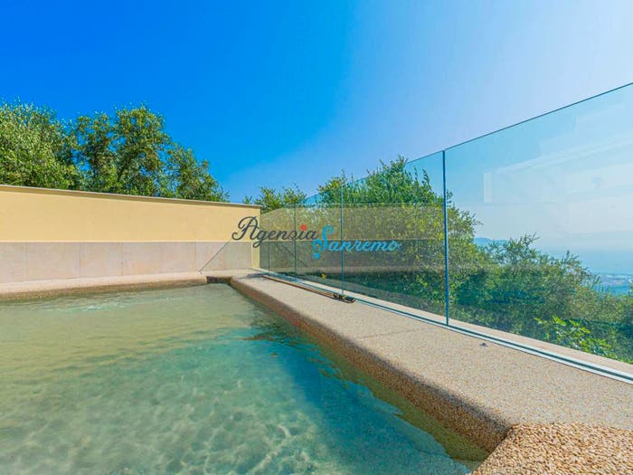 Casa quadrilocale in vendita in Gorleri, Diano Marina