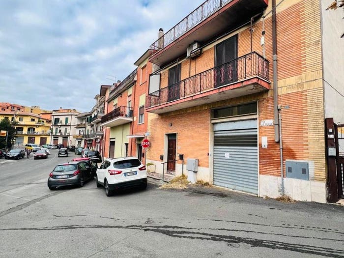 Appartamento trilocale in vendita in Centro, Capena