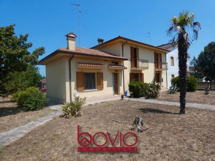Casa quadrilocale in vendita in Via Gino Tassinari, Monticelli, Mesola