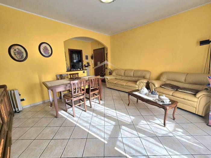 Appartamento con 5 locali in vendita in Via Fornace, Centro, Borgosesia