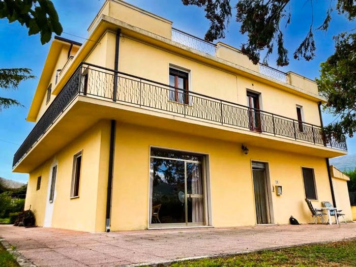 Casa con 6 locali in vendita in Contrada Decontra, Vicoli
