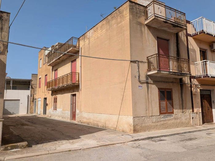Casa con 6 locali in vendita in Piazza Macello, Via Marsala Piazza Macello, Mazara del Vallo