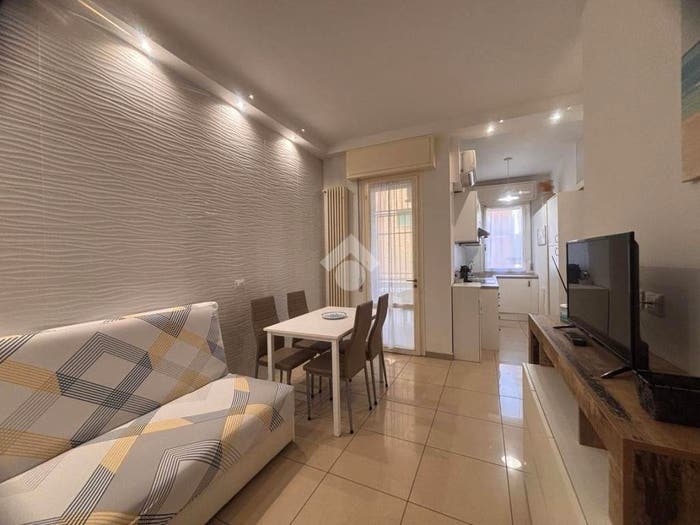 Appartamento trilocale in vendita in Via Mar Ionio, BellariaIgea Marina