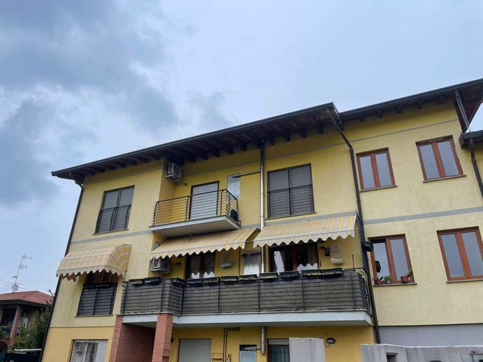 Appartamento trilocale in vendita in Via Molinello, Centro, Jerago con Orago