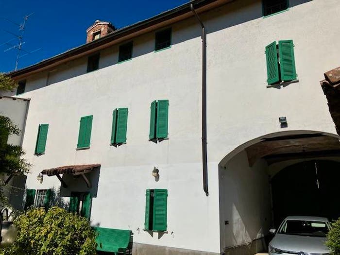 Casa con 6 locali in vendita in Via Po, Breme