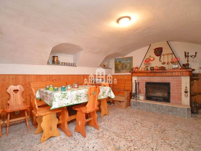 Appartamento trilocale in vendita in via Miniere, Traversella