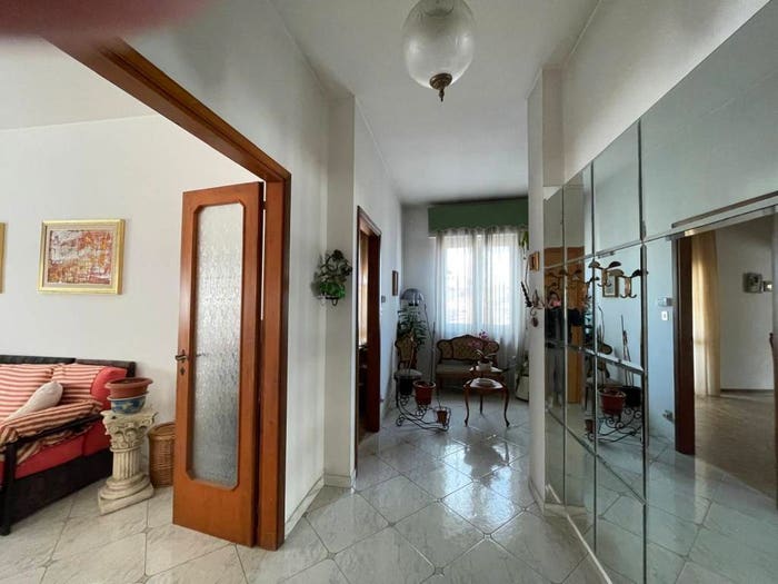 Casa con 5 locali in vendita in Via Bardet, Porto Turistico, Pescara