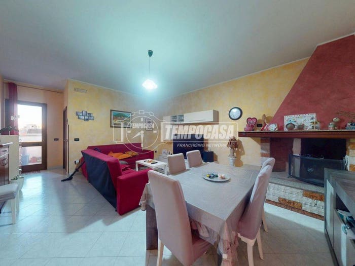 Appartamento trilocale in vendita in Via Basilicata, Calimera