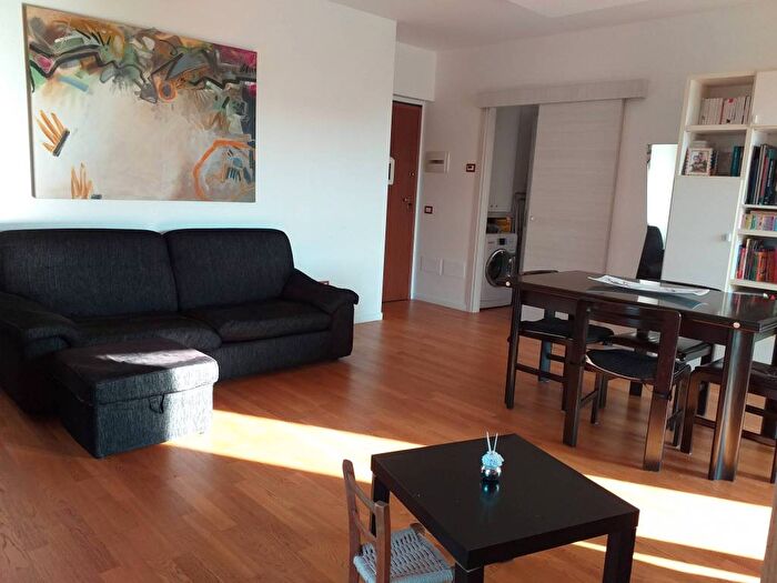 Casa quadrilocale in vendita in Via Flavia, Passo Varano, Ancona