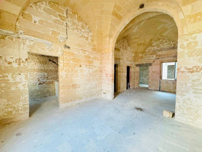 Casa con 5 locali in vendita in Via Alcide De Gasperi, Lequile