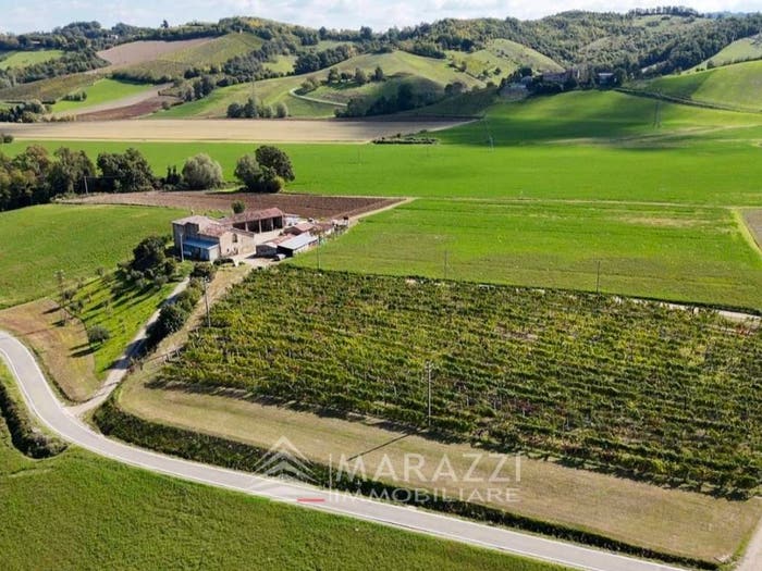 Casa con 6 locali in vendita in Strada Pallastrelli, Centro, Castell'Arquato