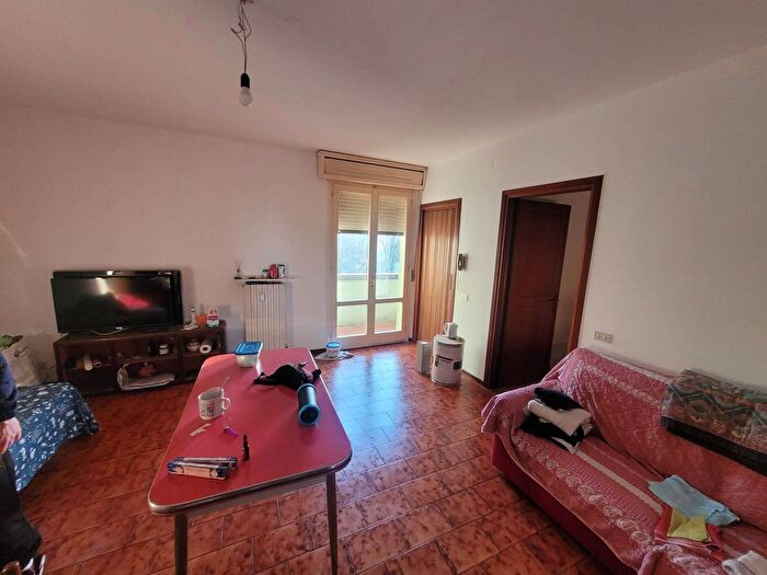Appartamento trilocale in vendita in Via Giuseppe Garibaldi, Moglia
