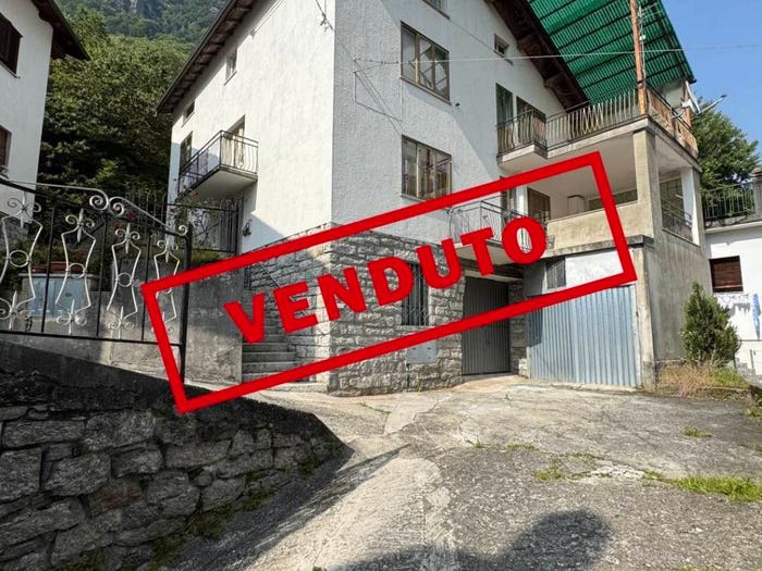 Appartamento quadrilocale in vendita in Via Pian della Ca, Villa di Chiavenna
