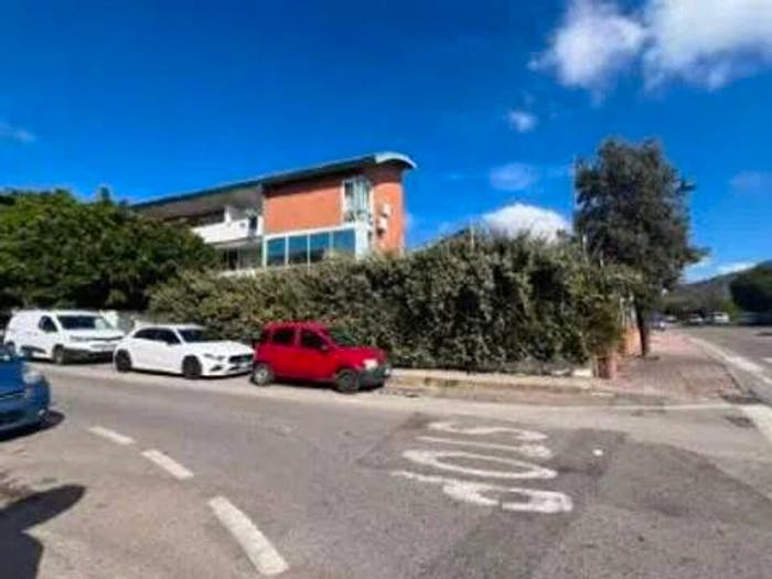 Casa quadrilocale in vendita in Viale Aldo Moro, Viale Aldo Moro Ospedale Vecchio, Olbia