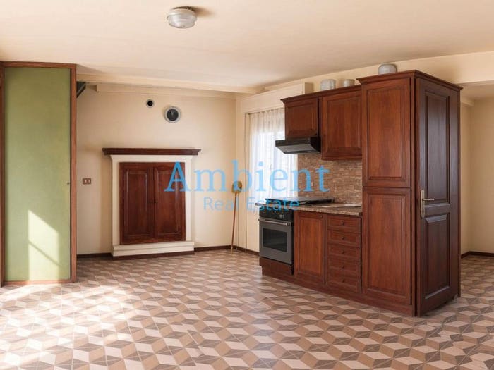 Casa con 6 locali in vendita in Piazza Mercato, Orio Litta