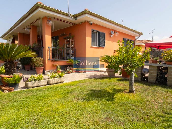 Casa trilocale in vendita in Via Dora Baltea, Tor San Lorenzo Nuova California, Ardea