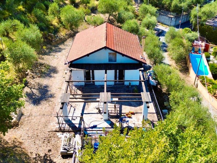 Casa trilocale in vendita in Via Fontana Rosa, Castelvecchio, Imperia