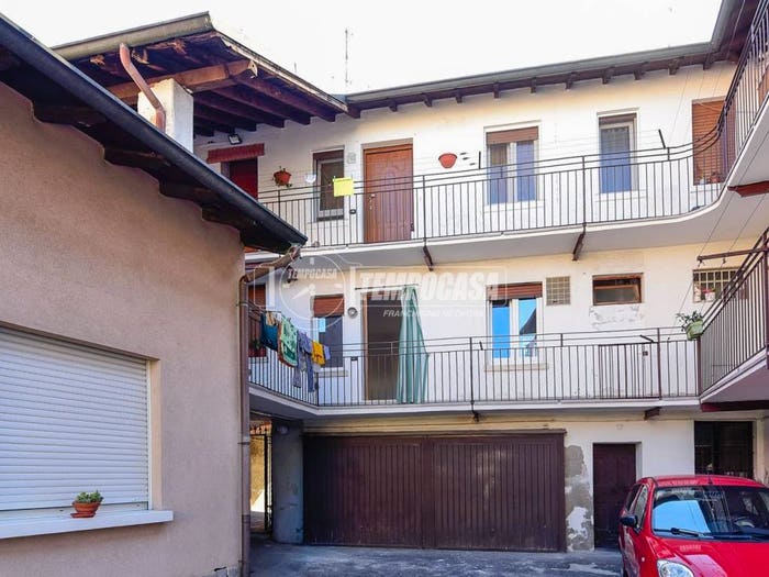Appartamento trilocale in vendita in Via Montello, Vighizzolo Cascina Varenna, Cantù