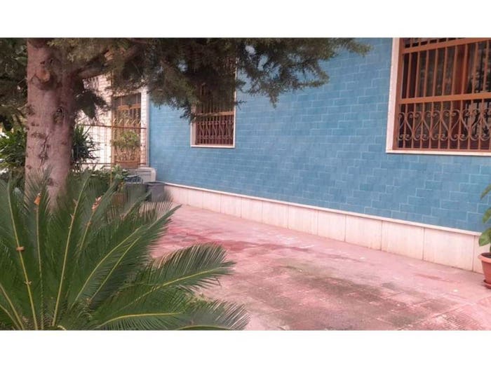 Appartamento con 6 locali in vendita in Via Rudiae, Rudiae Casermette, Lecce