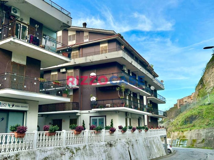Appartamento con 5 locali in vendita in Via Acqua di Vale, Rossano, CoriglianoRossano