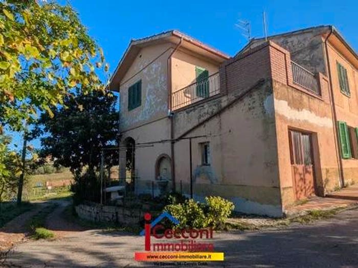 Casa con 6 locali in vendita in Urb Lazzeretto Lazzeretto, Cerreto Guidi