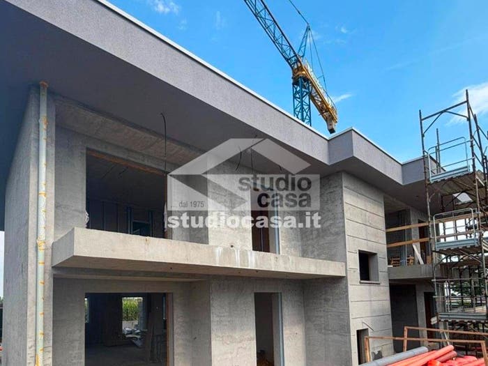 Appartamento quadrilocale in vendita in Via Serio, Centro, Zanica