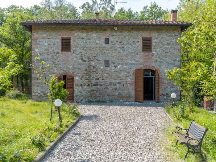 Casa con 6 locali in vendita in Gaville, Figline e Incisa Valdarno