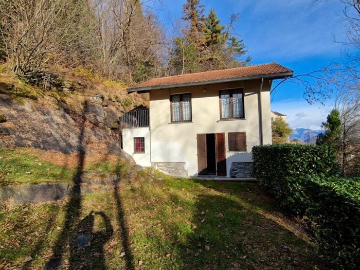 Casa bilocale in vendita in Via Chiesa, Centro, Nonio