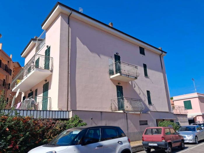 Appartamento bilocale in vendita in Via degli Ulivi, Borgio, Borgio Verezzi