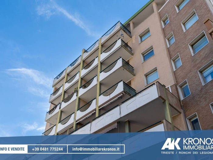 Appartamento trilocale in vendita in Via Pucino, Centro, Monfalcone