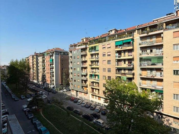 Appartamento quadrilocale in vendita in Via dei Biancospini, Giambellino, Milano