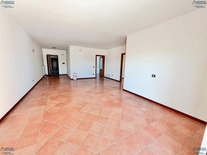Appartamento quadrilocale in vendita in Via Ugo La Malfa, Parete
