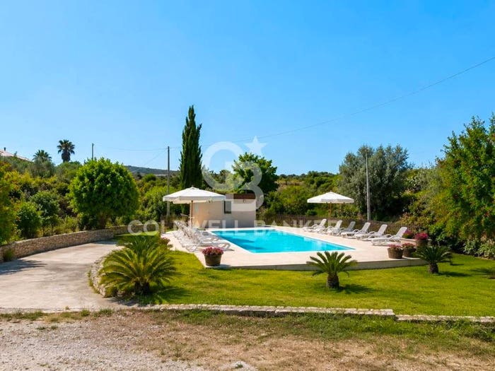 Casa con 6 locali in vendita in strada comunale orti del mastro, Giarratana