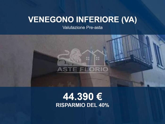 Appartamento trilocale in vendita in Via Montello, Venegono Inferiore