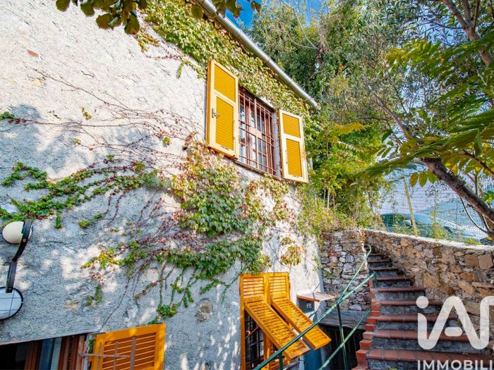 Casa con 6 locali in vendita in Via angelo olivieri, Apparizione, Genova