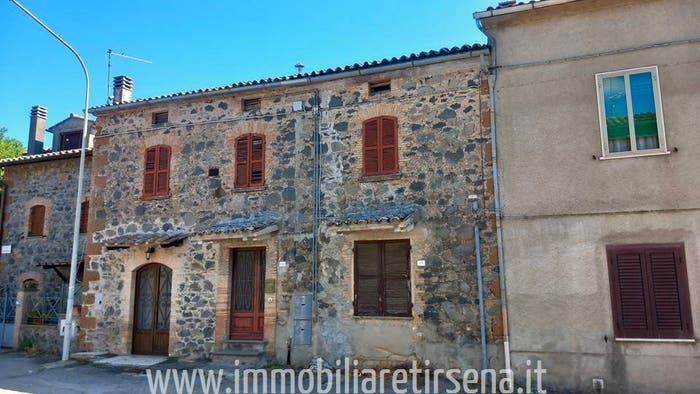 Appartamento quadrilocale in vendita in Castel Giorgio