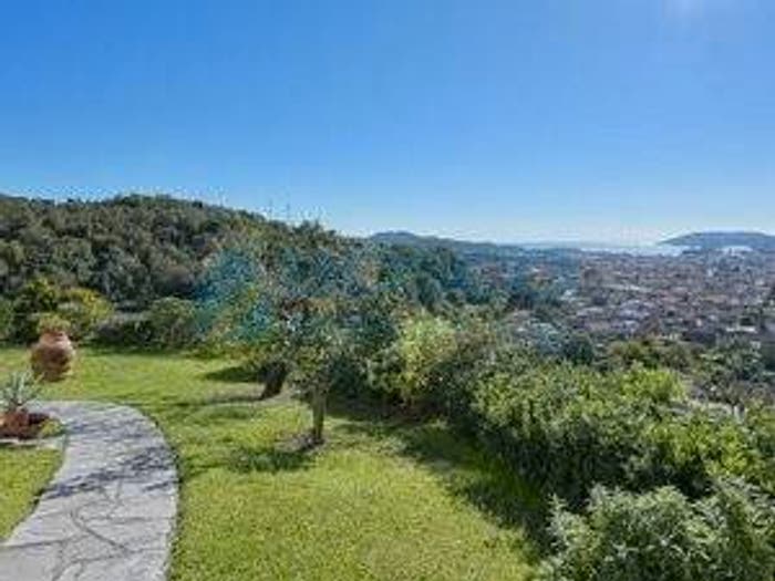 Casa con 6 locali in vendita in Via Guglielmo Marconi, Isola, La Spezia