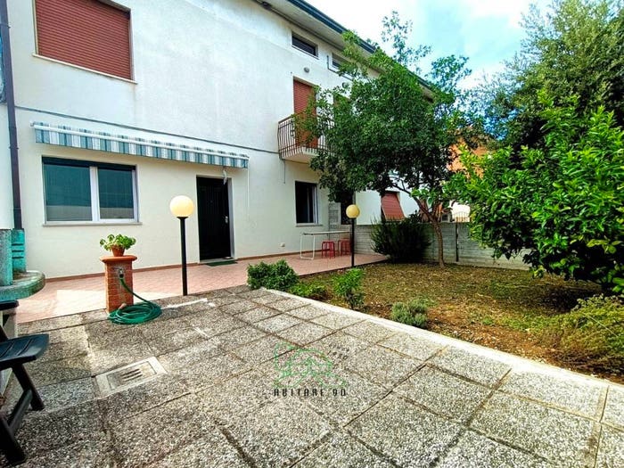 Appartamento con 5 locali in vendita in Bellocchi Falcineto, Fano