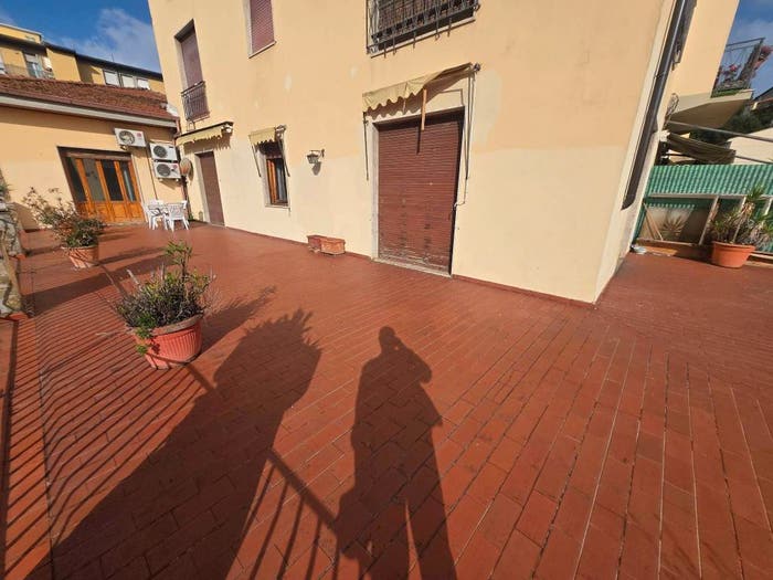 Appartamento con 6 locali in vendita in Piazza Felice Cavallotti, Centro, Signa