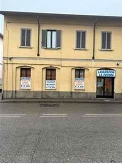 Appartamento quadrilocale in vendita in Via Arrigo Boito, Cazzaniga Ospedale, Monza