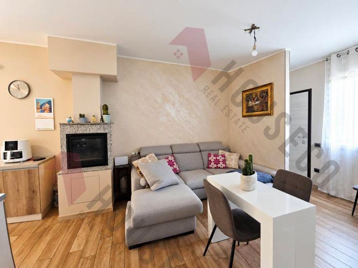 Appartamento con 5 locali in vendita in Via L Manara, Quartu, Quartu Sant'Elena