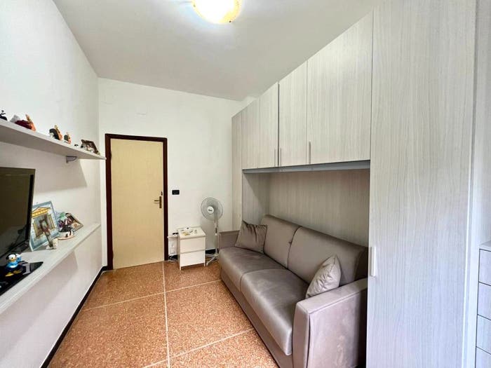 Appartamento trilocale in vendita in Via alla Costa di Teglia, Bolzaneto, Genova