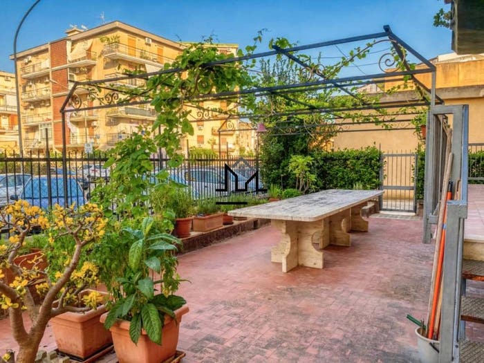 Appartamento con 5 locali in vendita in Via Giulio Sarmiento, Brancaccio, Palermo