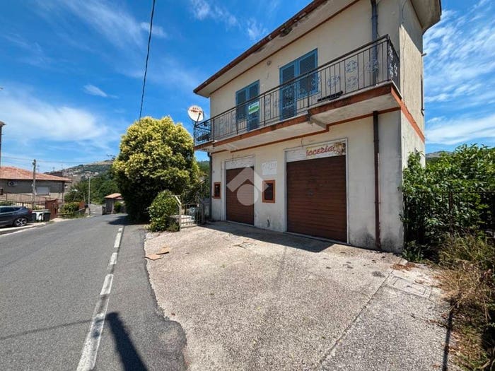 Casa trilocale in vendita in Via della Selce, San Bartolomeo, Cave