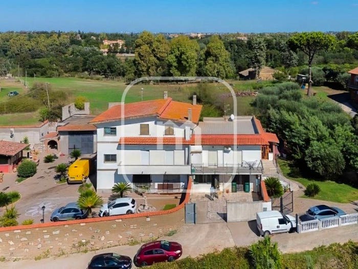 Appartamento trilocale in vendita in Via Nazareno Strampelli, Monte Migliore, Roma