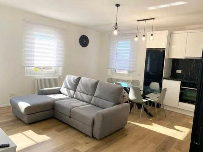 Appartamento quadrilocale in vendita in Corso Vittorio Emanuele Ii, Centro Storico, Modena